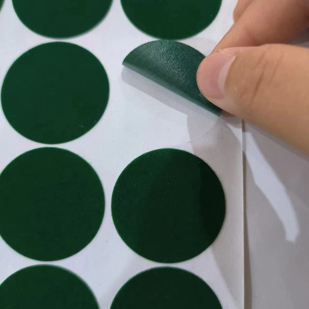Круглый самоклеящийся фланелевый коврик нескользящий бесшумный нетканый материал аксессуары для рукоделия фетровая защита