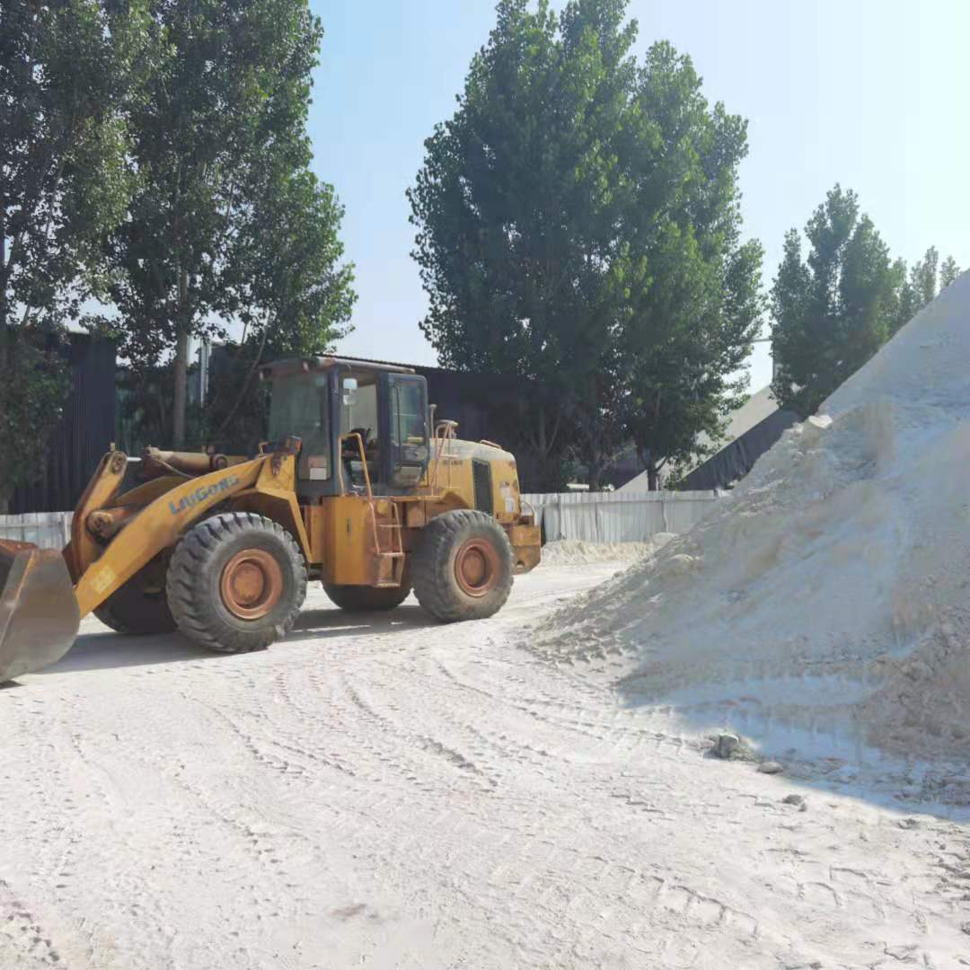 Shell Powder Is a Special High-Calcium Feed Additive for Breeding, Used for Feeding Chickens to Supplement Their Calcium Intake. Shell Powder Is Also Used as a Wall Coating Material