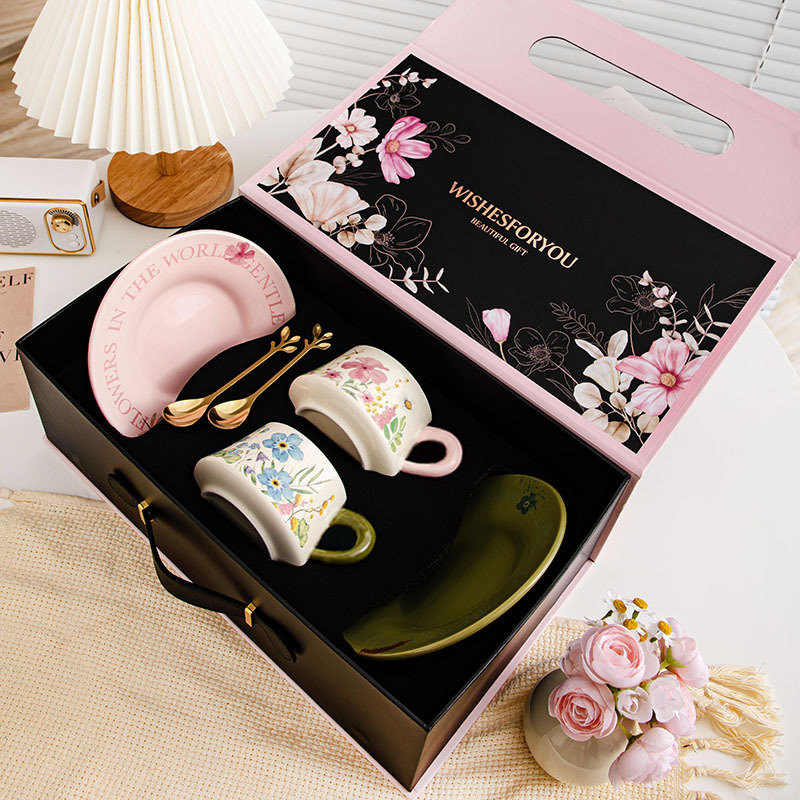 Элегантная подарочная коробка, керамическая кружка, набор кофейной чашки и блюдца, подарок на новоселье, свадебный подарок для друзей, пара кружек-сувениров