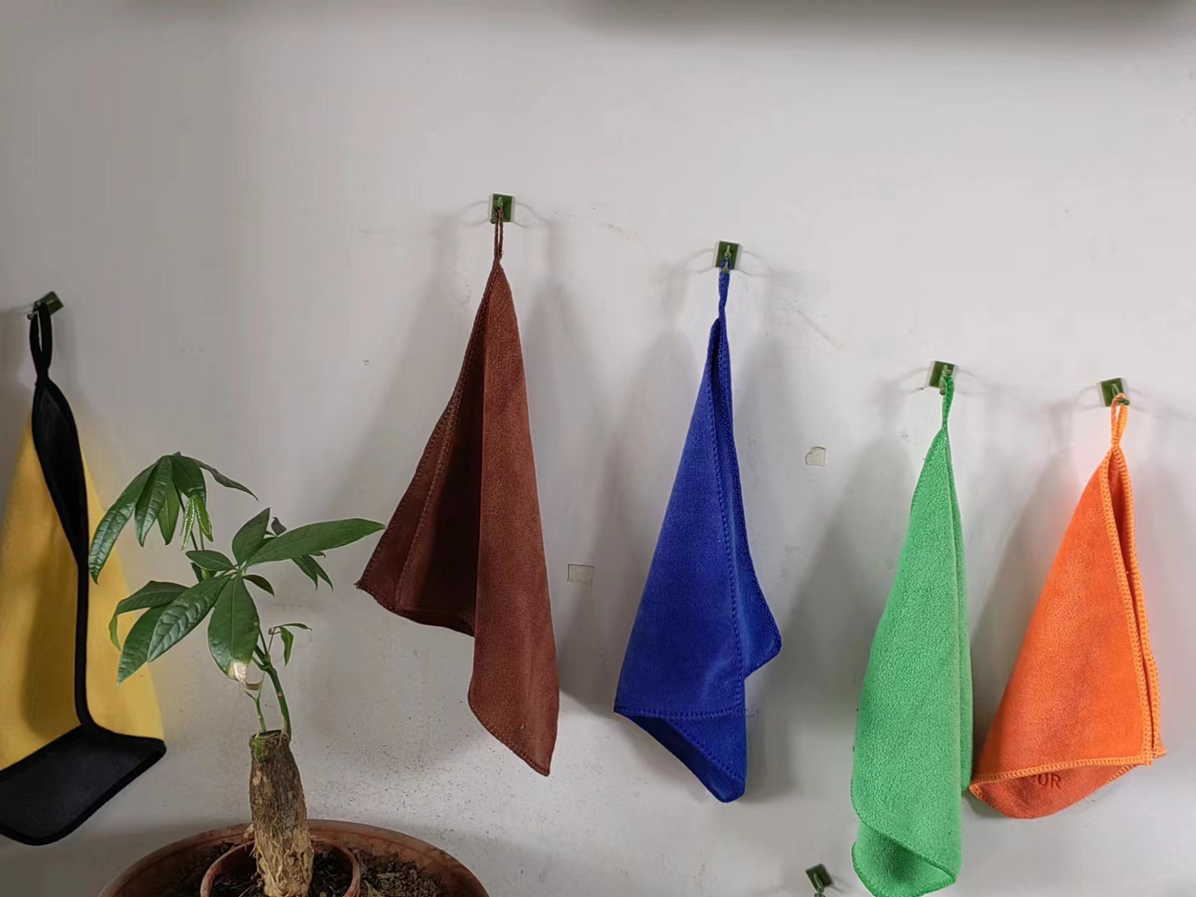 Фабричное микрофибровое толстое полиэстеровое жаккардовое впитывающее полотенце 25*25 см для дома, автомобиля, кухни