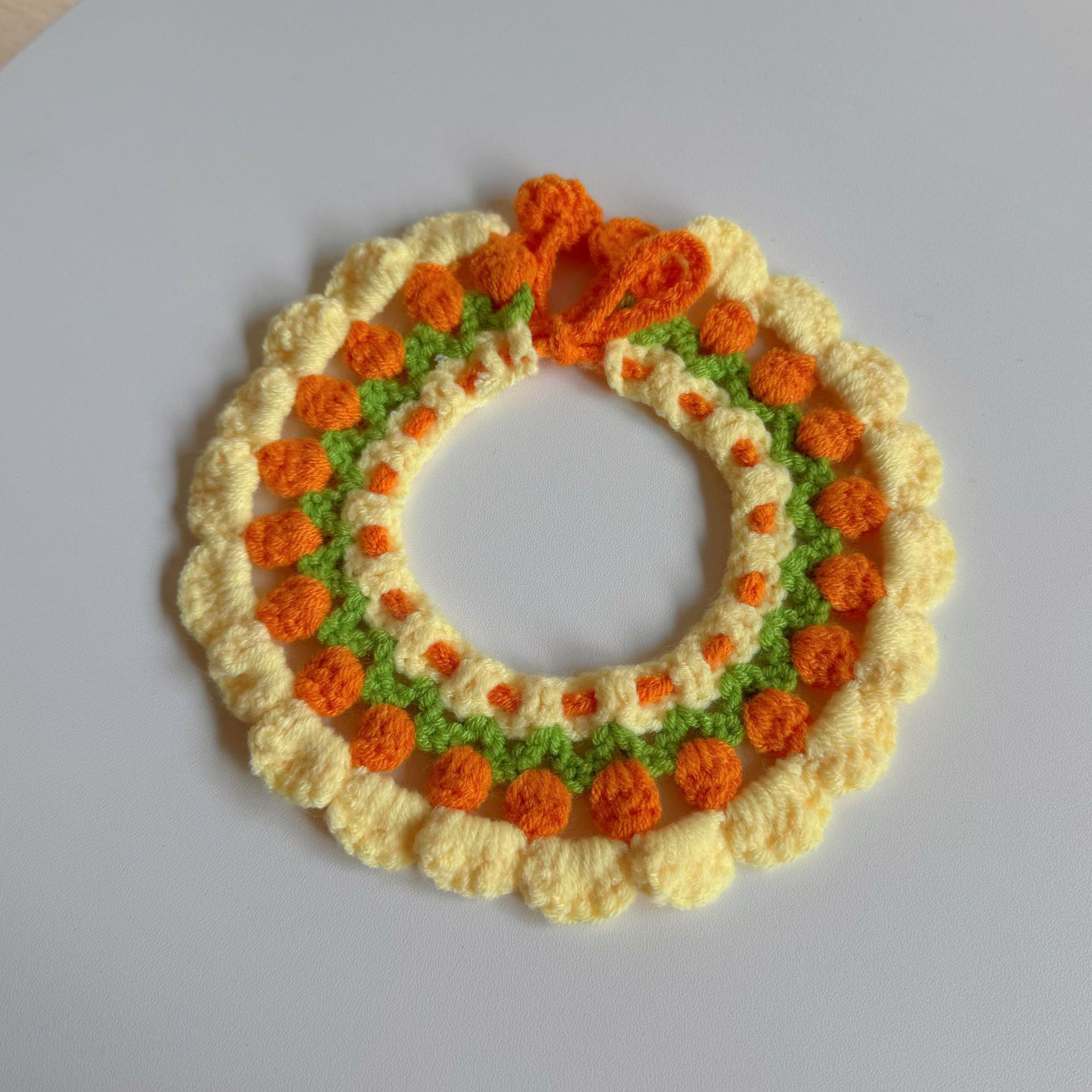 Springfield Huahua Pet Wool Knitted Collar Cat Saliva Scarf Bee Scarf Dog Bib Cute Dress