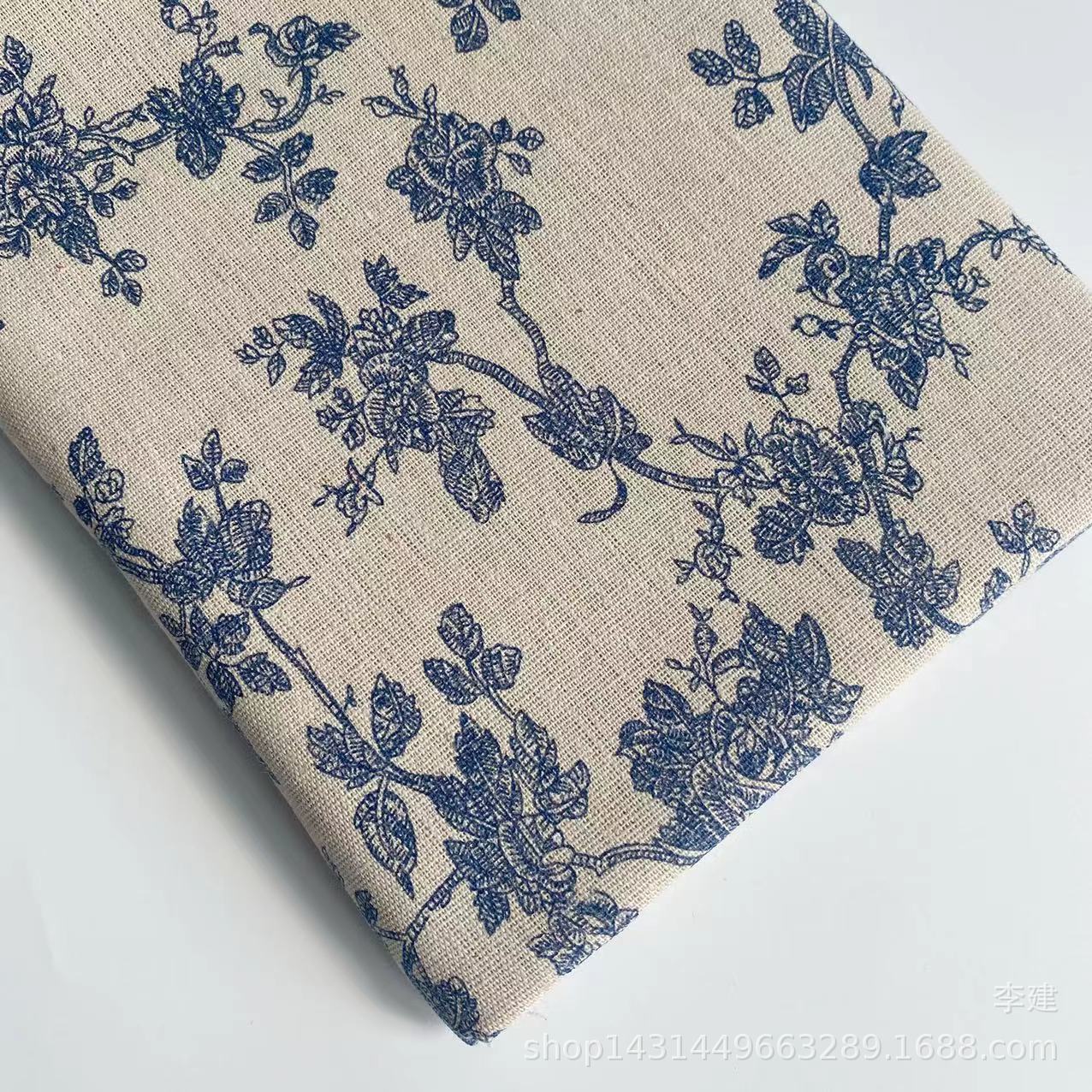 Professional Printing and Dyeing Linen Fabric Linen Cloth Printing Vintage Blue Flower Tablecloth Background Cloth