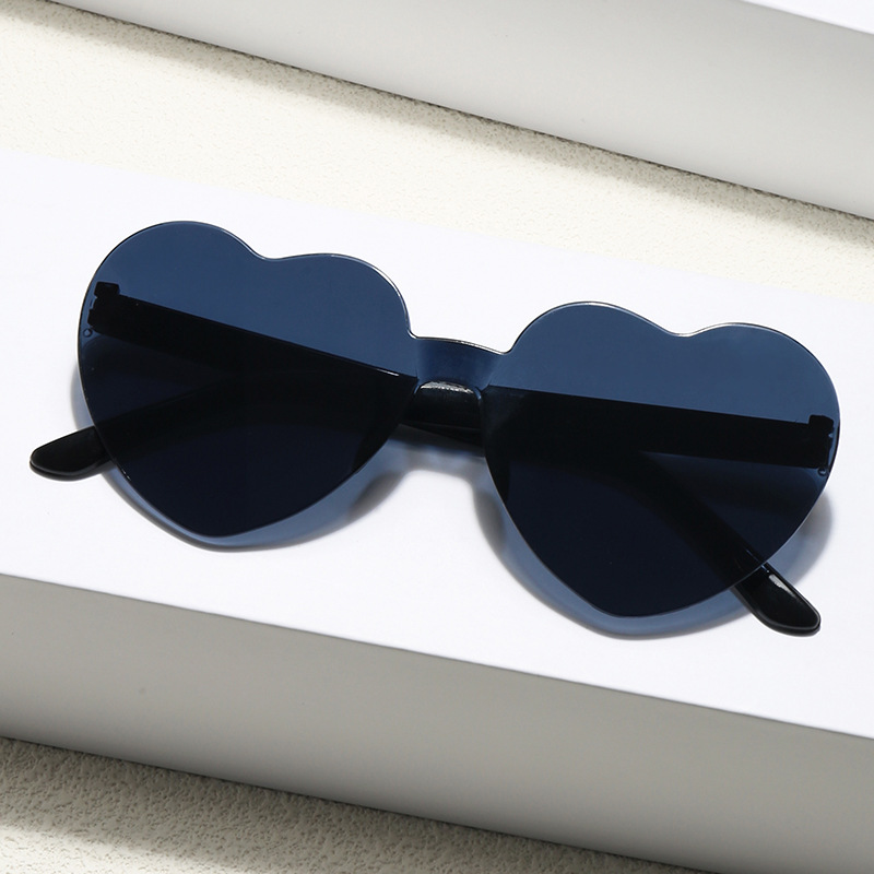 Новые солнцезащитные очки в форме сердца, безободковые, яркие цвета