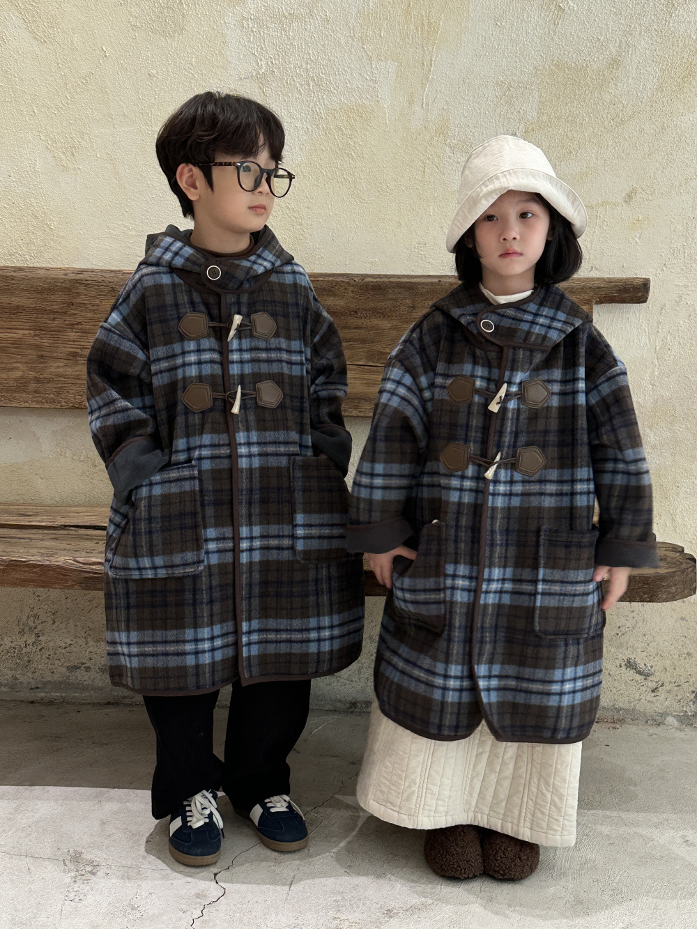Children's Outwear 2025 Winter Style for Boys and Girls, Brother and Sister Plaid Hooded One-Piece Velvet Outwear, Kidsren's Casual Mid-Length Outwear