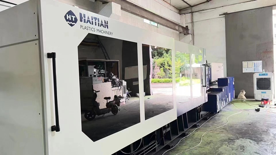 Haitian 800 тонн сервомашина, красивая машина, недорогая, 18320760855 Xiao Zhao