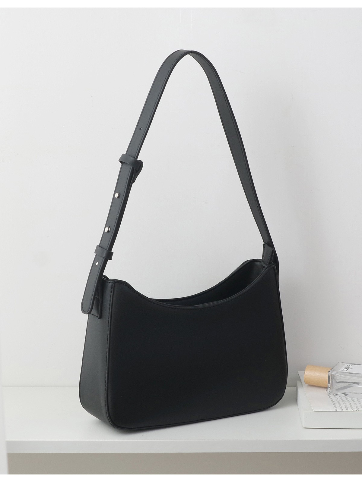 Корейская стильная сумка для деловых поездок весна и лето, новая нишевая одноплечная сумка, модная трендовая высококачественная маленькая квадратная сумка под мышку для женщин