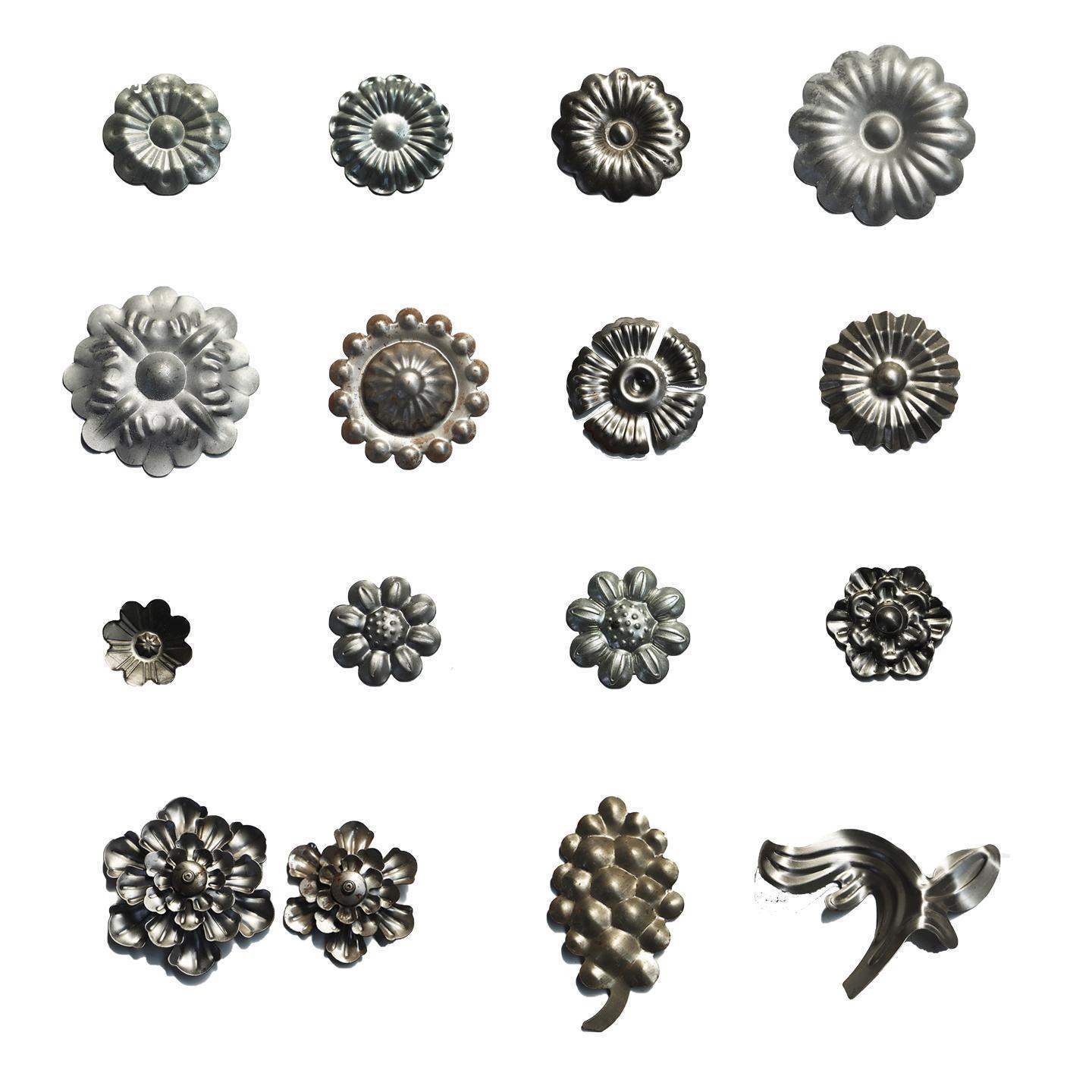 Complete Collection of Iron Door Accessories, Stair Guardrails, European Style Stamped Flowers, Galvanized Iron Flower Accessories, Welded Sunflowers