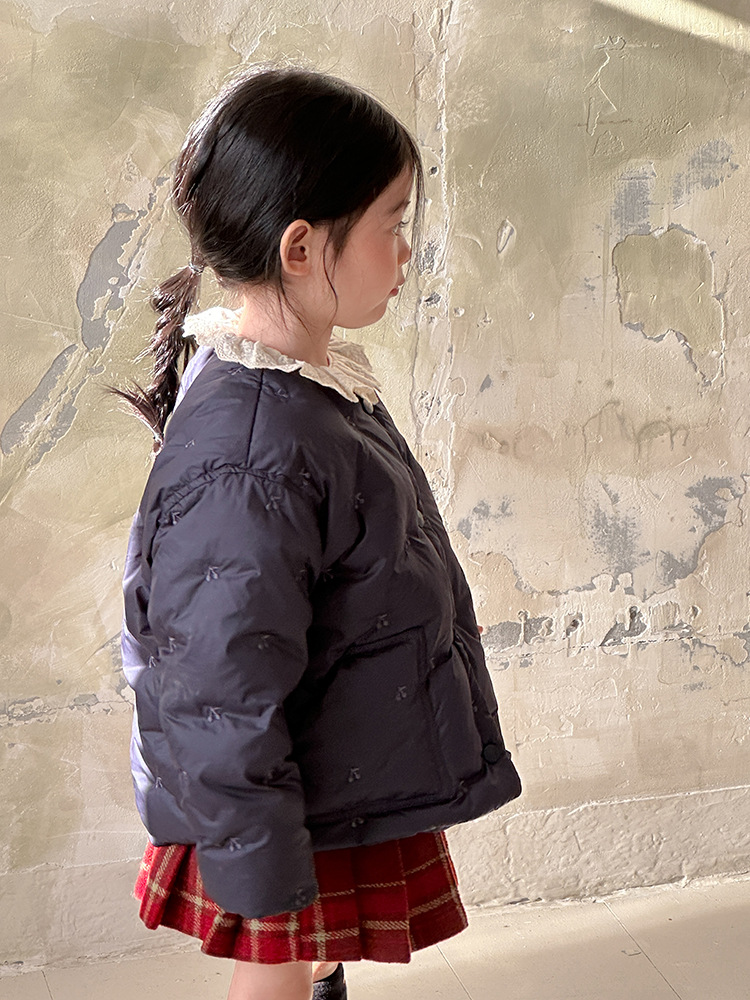 Girls' Cherry Embroidered down Jacket 90% down New National Standard 2025 Winter New Style Children's Embroidered Round Neck down Coat