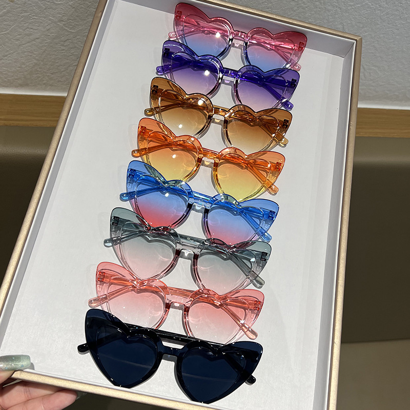 New Heart-Shaped Gradient Color Cross-Border Children's Sunglasses Wholesale Trendy Fashion Sunglasses for Boys and Girls