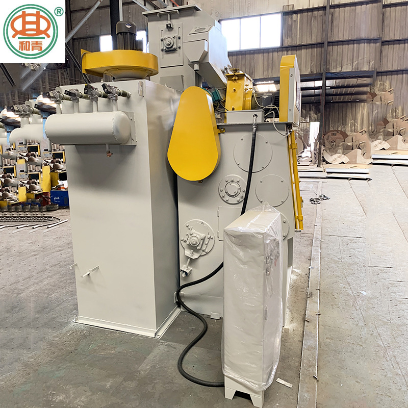 Small shot blasting rust removal machine Q326 crawler shot blasting machine automatic metal processing polishing shot blasting machine
