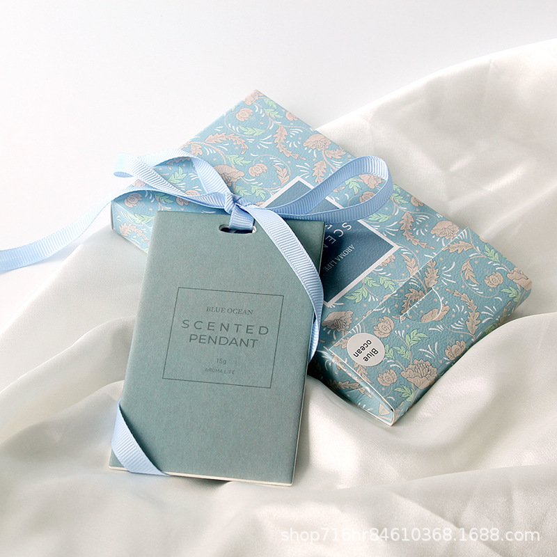 Car Perfume Pendant Car Perfume Light Fragrance Car Aromatherapy Essential Oil Hanging Pendant Car Fragrance Piece Decoration