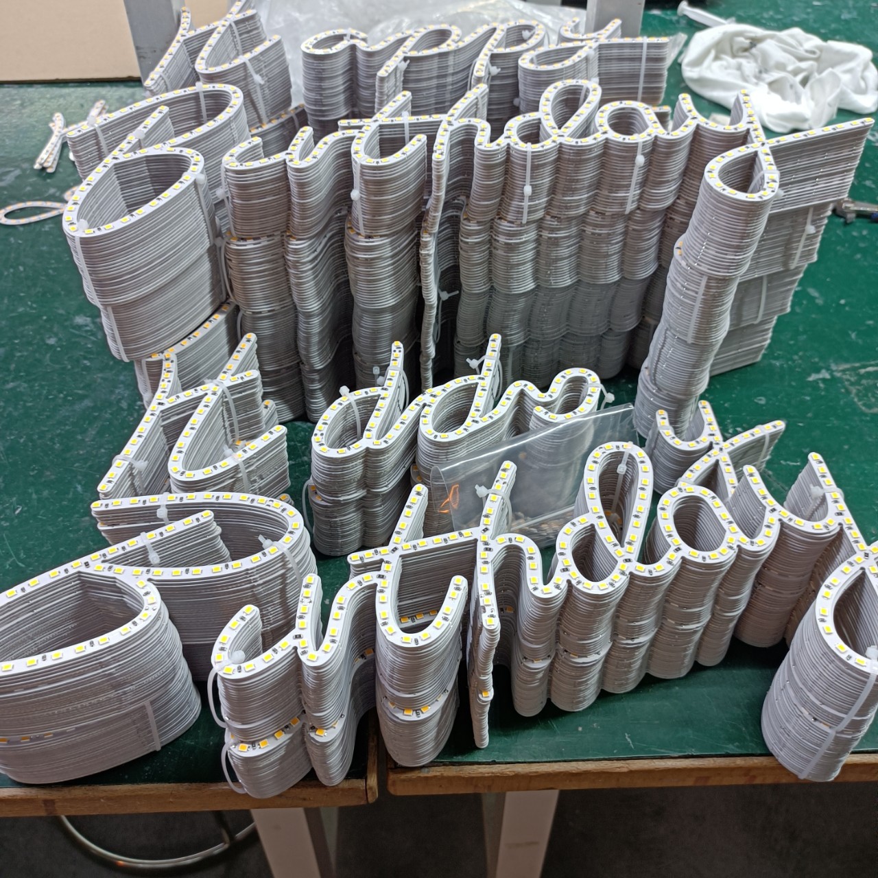 5V световая панель на алюминиевой основе световая панель слово печатная плата источник света светящаяся слово печатная плата неоновая световая панель