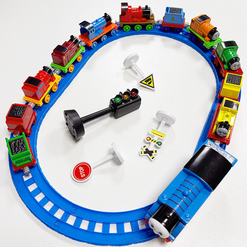 Детская игрушка электрический поезд с магнитным сцеплением