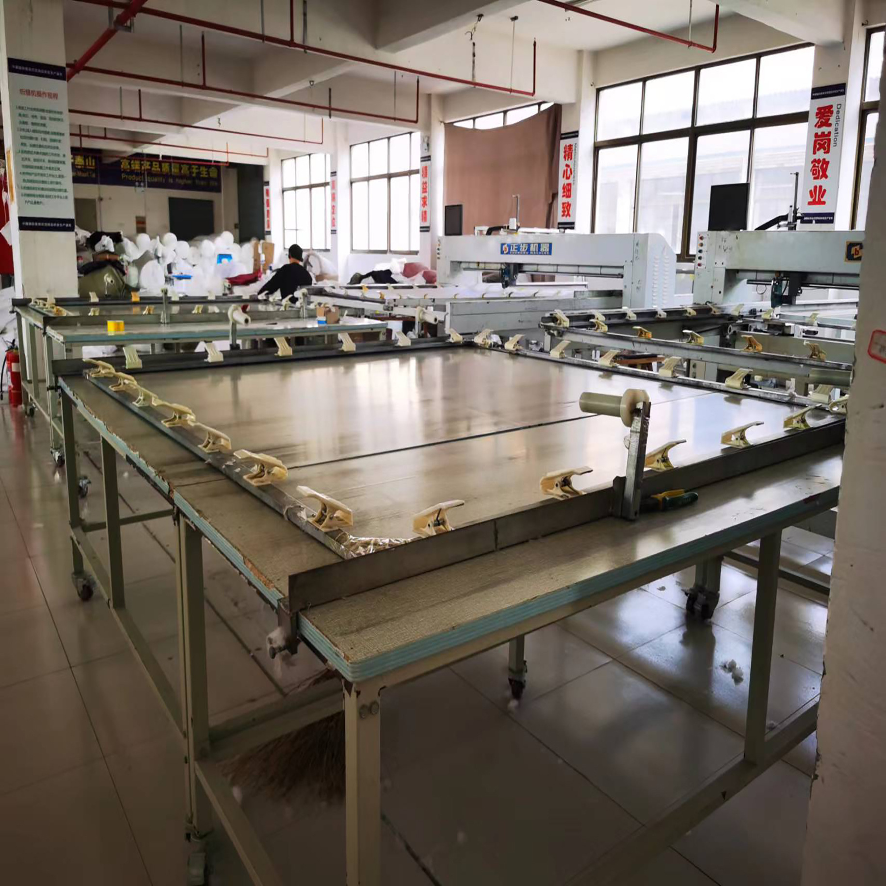 Nantong Large Quilt Customized Summer Cool Quilt Washable Cotton Feather Velvet Imitation Feather Quilt Soybean Quilt Processing Factory