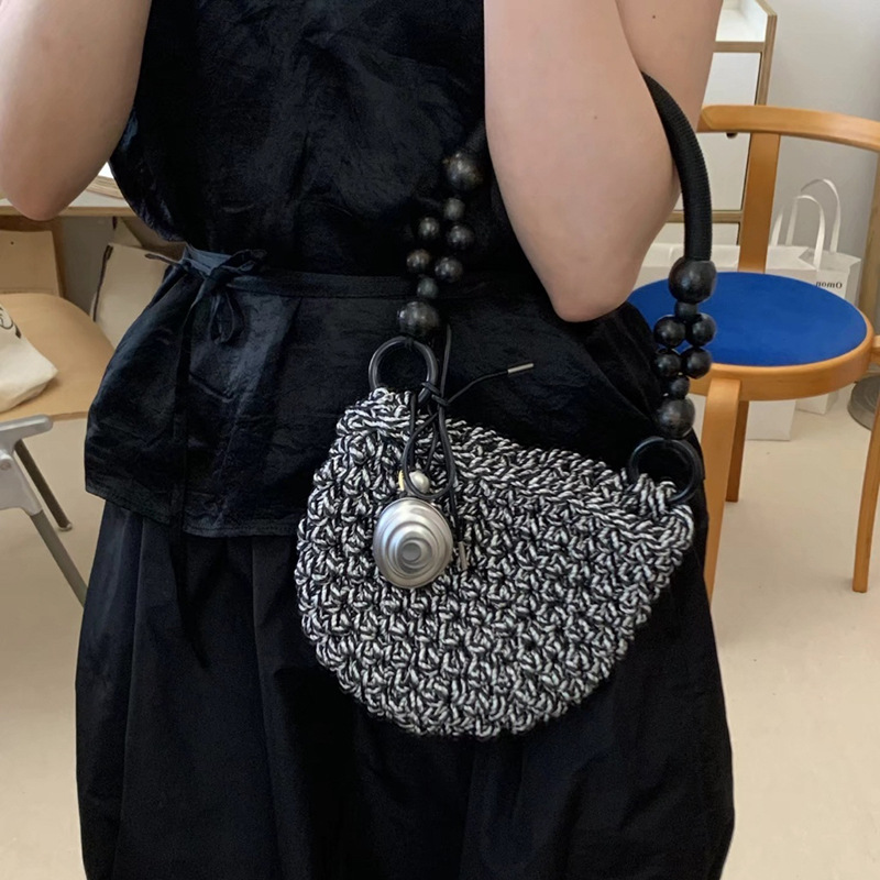 Foreign Trade Export Metal Pendant Balm Fiji Sandalwood Immortal Sacred Wood Two Fragrance Types Gift Balm Diffuser