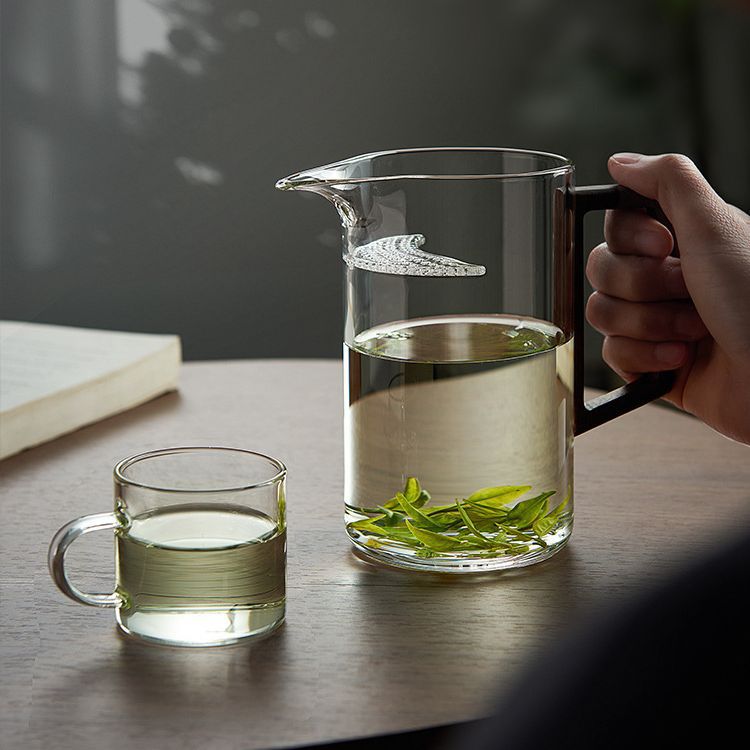 High Borosilicate Glass Tea Cup Crescent Fair Cup Tea Water Separation Integrated Filter Household Green Tea Tea Cup Wholesale