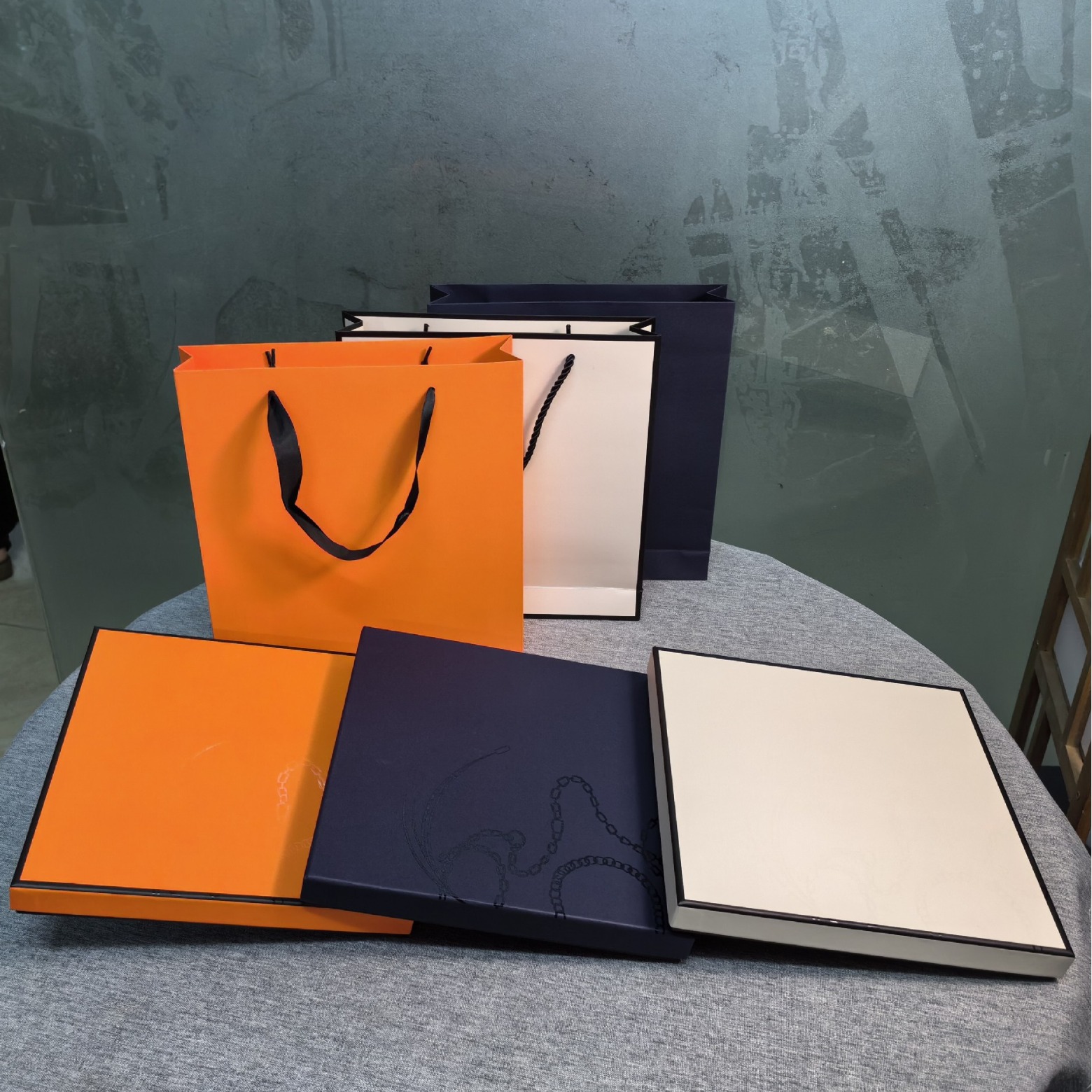 Ready Stock Holiday Gift Box Square Heaven and Earth Cover Gift Box Silk Scarf Clothing Packaging Box Birthday Gift Box Wholesale