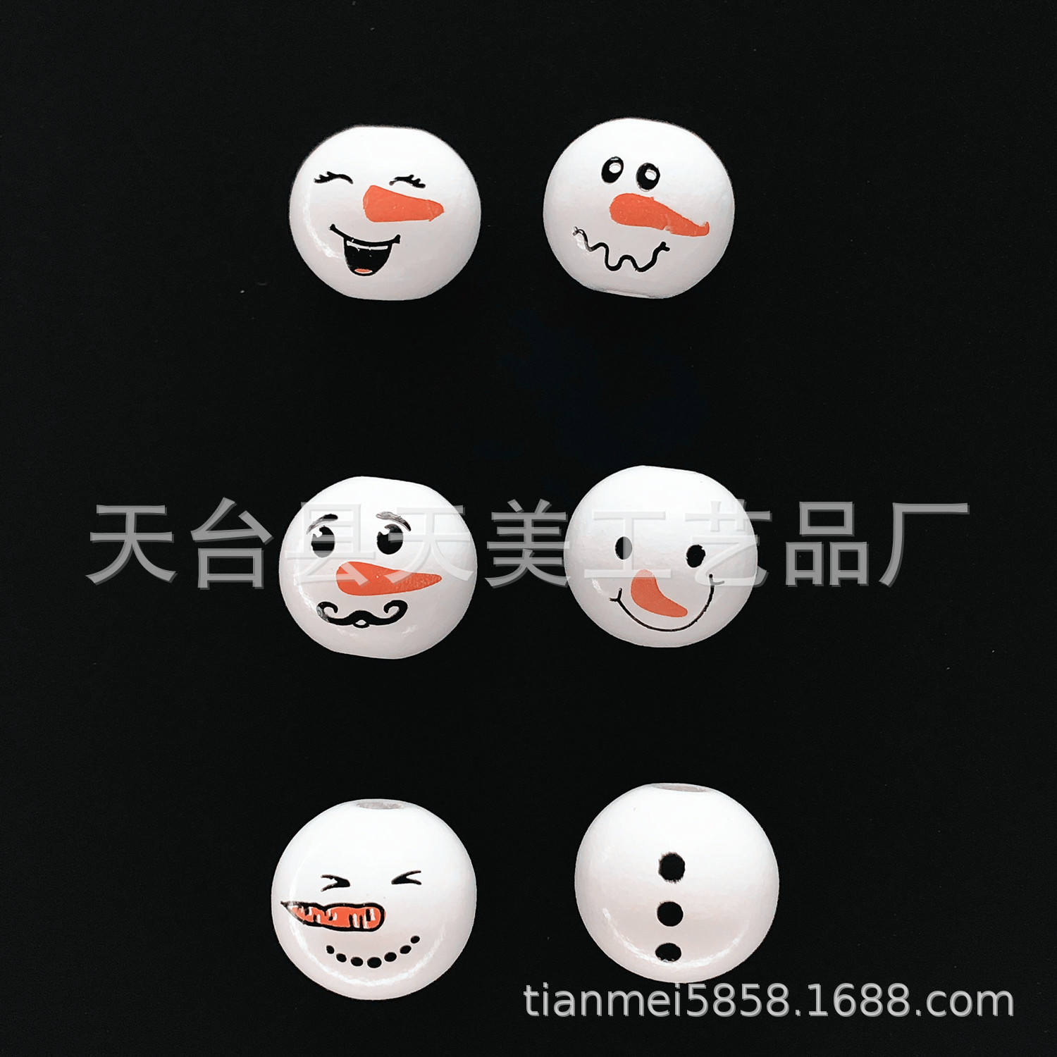 Amazon Hot Selling Handmade DIY Christmas White Snowman Smiley Doll Head Wooden Beads Holiday Educational Beads