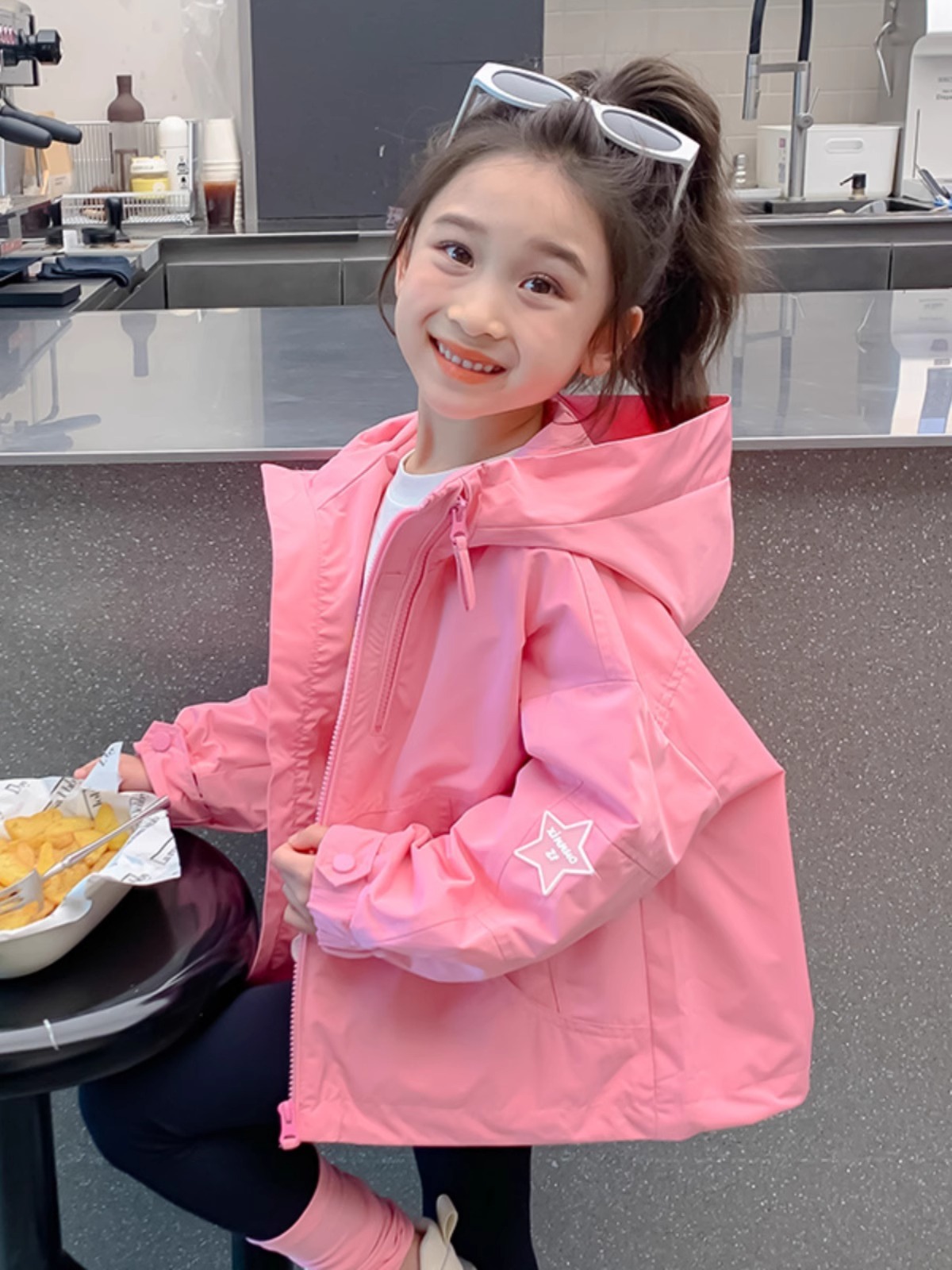 Верхняя одежда для девочек весна и осень 2025, новая модная одежда для девочек, корейский стиль, ветровка, куртка для детей осенью