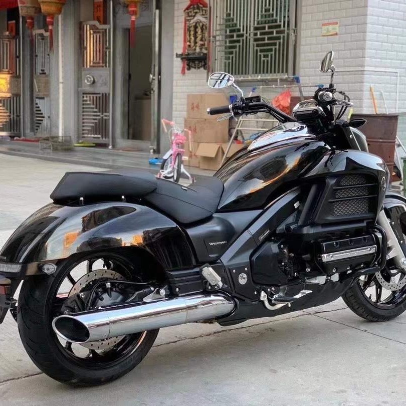 Imported Scandinavian Goddess Tian Cruise Retro Prince Golden Wing 1800 Big Ship Big Sheep Travel Scooter