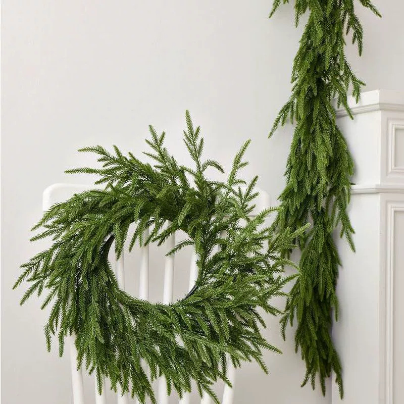 Cross-border Amazon simulation pine needle rattan Christmas decoration cypress pine fox pine door hanging wreath wall hanging