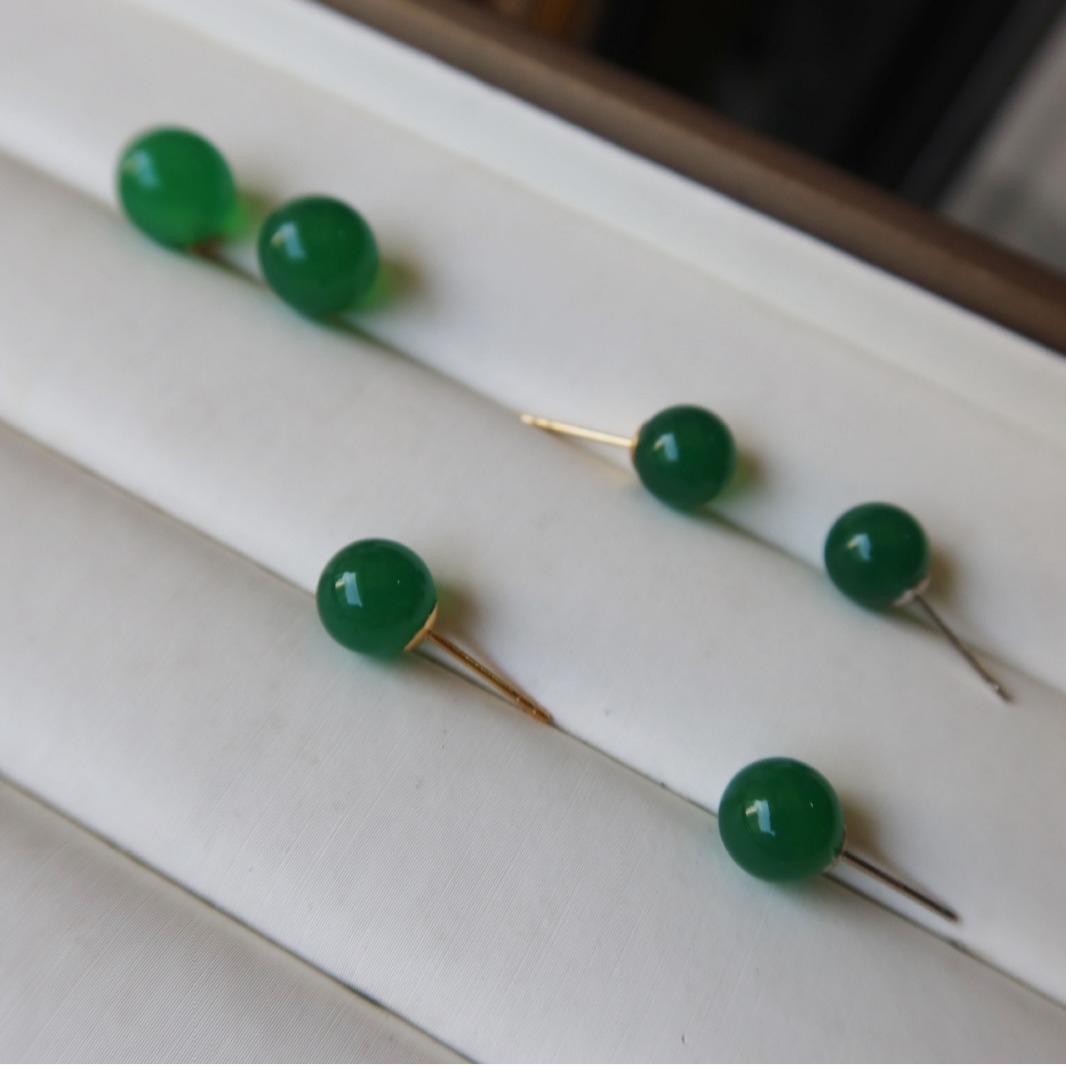 925 Silver White New Chinese Green Agate Chalcedony Earrings Light Luxury Niche Elegant High-end American Gold Earrings