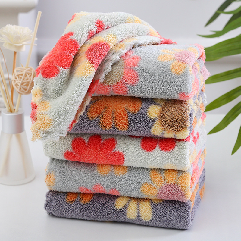 Cross-Border Labeling Children's Baby Saliva Towels, Newborn Ultra-Soft Face Towels, Coral Fleece Small Square Towels, Absorbent Cloths