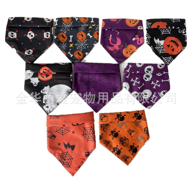 Factory direct new Halloween pet saliva towel pet triangle dog bib dog saliva towel can do single