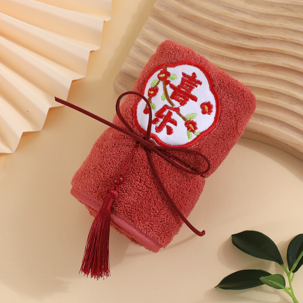 2024 New Embroidered Tassel Towel Bridesmaid Accompanying Gift Wedding Gift High-end Embroidered Guofeng Towel