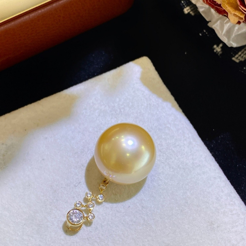 G18K Thick Gold Starry Sea Water Pearl Pendant Exquisite Accessible Luxury 13-14mm Nanyang Gold Beads
