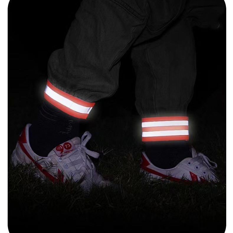 Riding reflective leggings with bicycle leggings