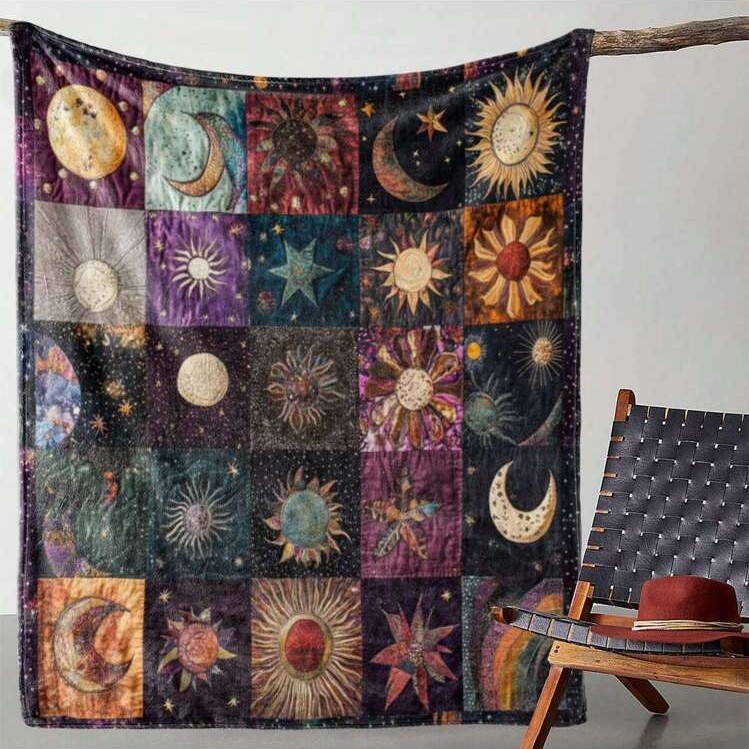 1 Piece of Vintage Sun and Moon Printed Flannel Blanket - Co