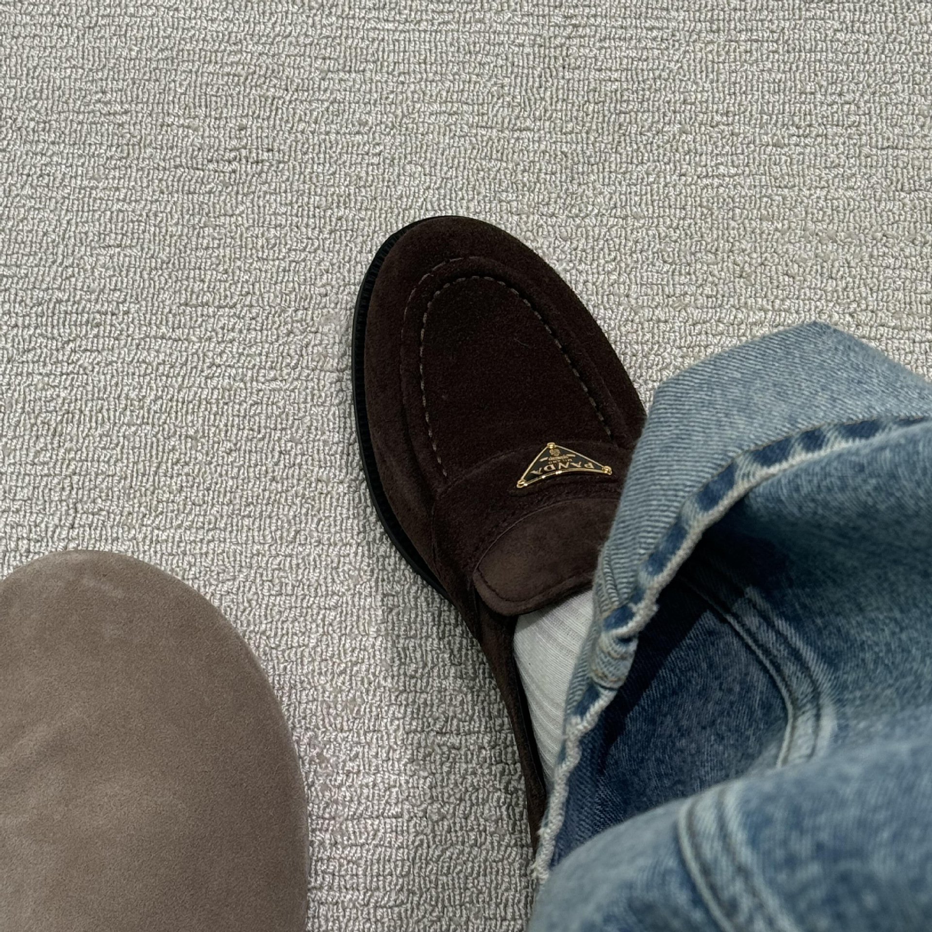 Ретро лоферы с треугольной пряжкой из овчины для женщин