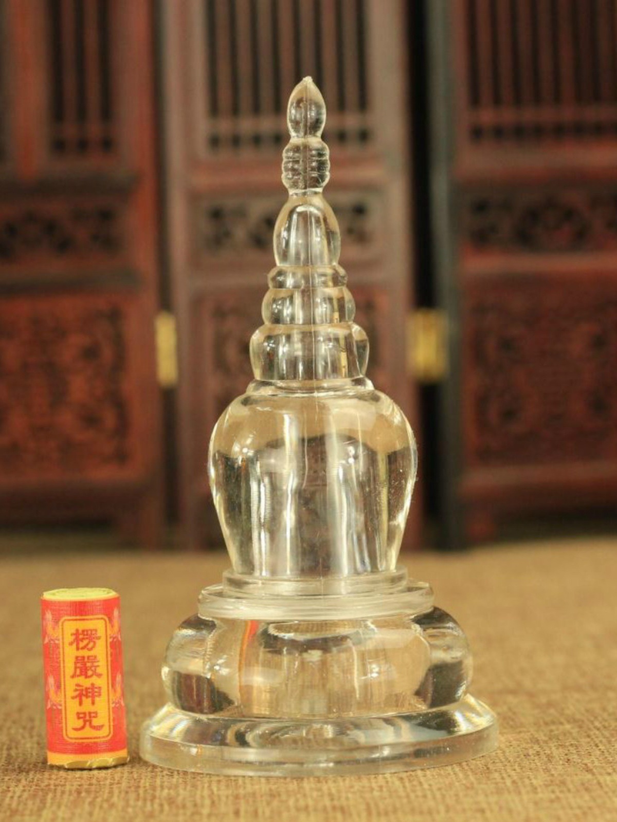 Прозрачная пагода из акрила для подачи шери с изысканной отделкой