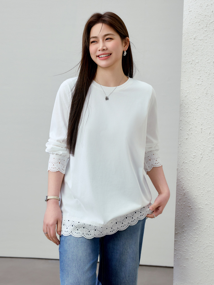[Модный дизайн с кружевной отделкой] Стройнящая футболка большого размера, новая весна 2025