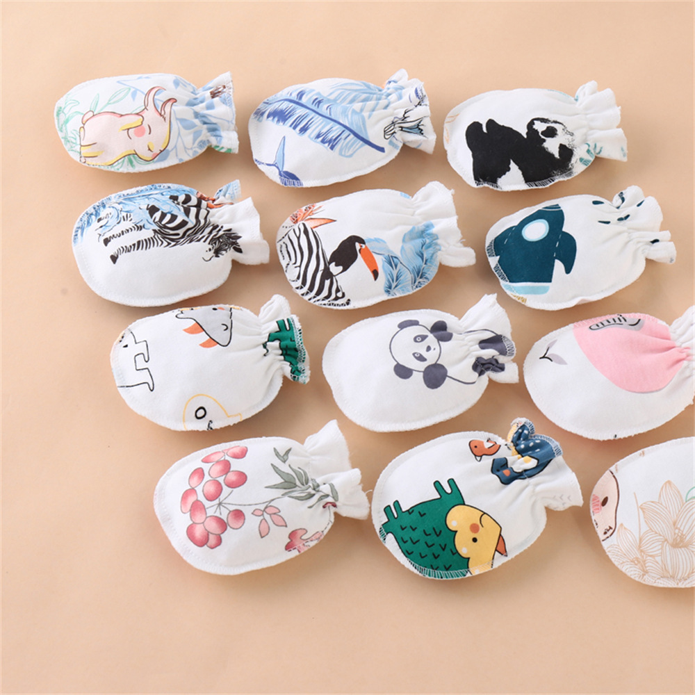 Newborn baby anti-scratch face small gloves available four seasons baby boys and girls can chew cotton gloves 0-6 months
