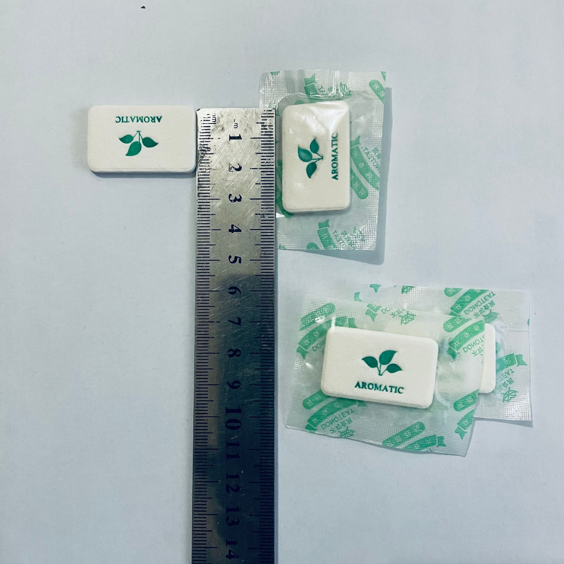 Air Freshening Fragrance Tablets, Moisture-Proof and Mildew-Proof Fragrance Tablets, Essential Oil Deodorizing Sachets, Shoe Boxes, Clothing Fragrance, Thickened Small Sachets