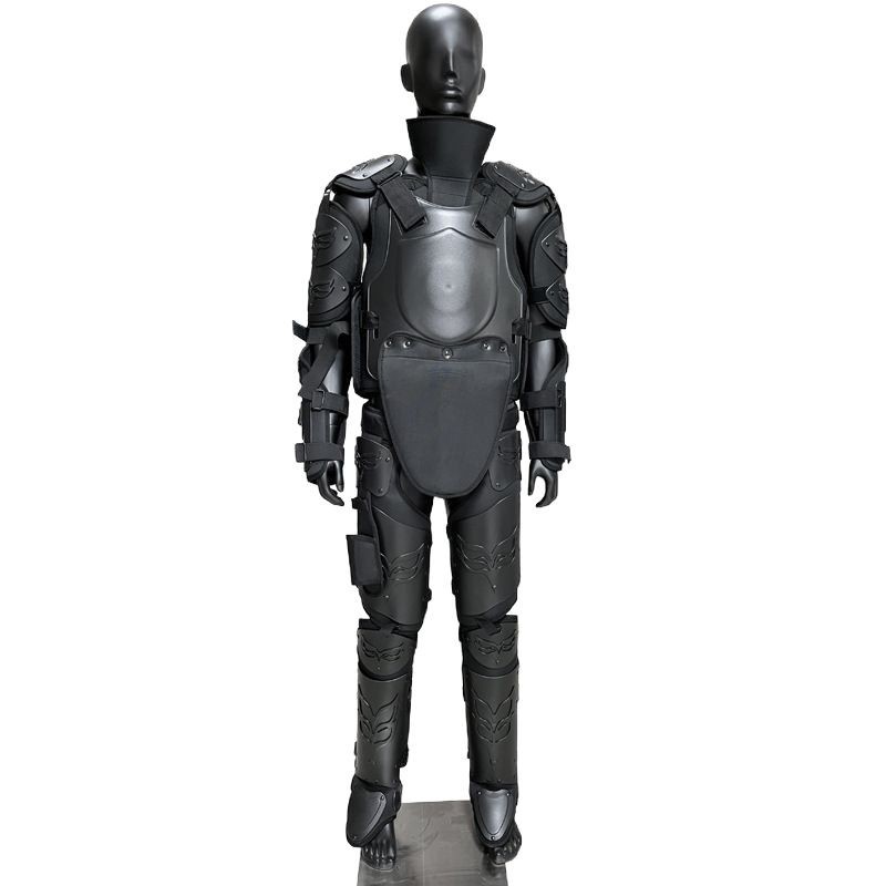 Dream Horse Produces and Sells Directly Black Anti-Hit and Flame-Retardant Protective Clothing, Riot Control Suits, Law Enforcement Duty Suits, and Explosion-Proof Suits