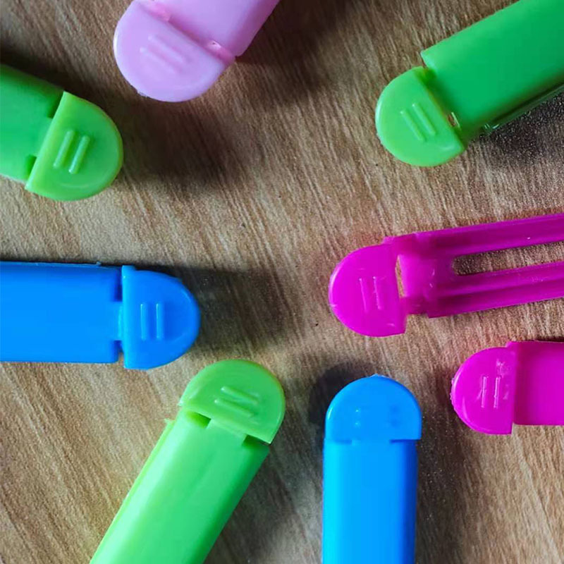 Household food sealing clip snack seasoning sealing clip milk powder tea plastic bag moisture-proof fresh-keeping plastic sealing clip
