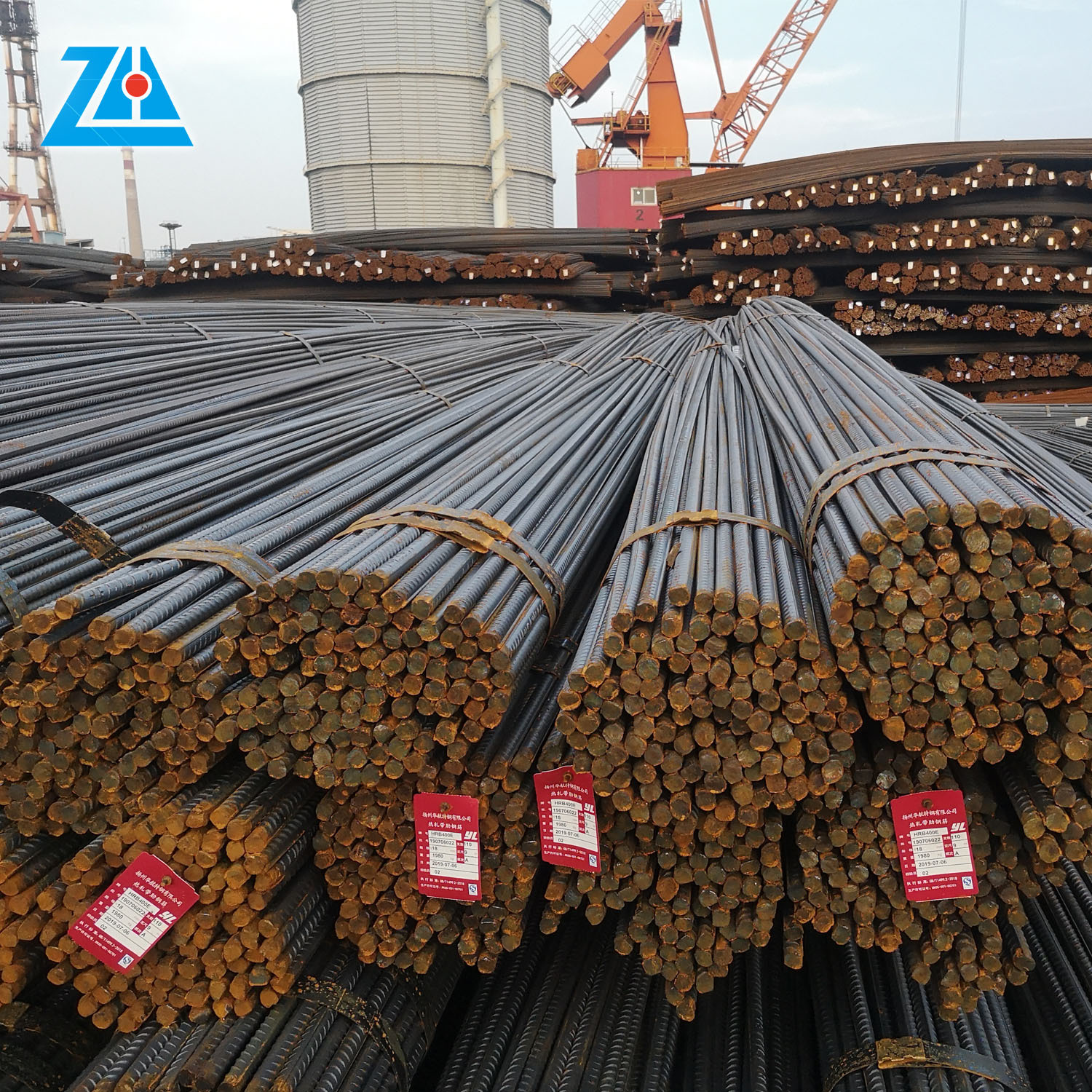Ударопрочный резьбовой стальной ребристый диск круглой формы трехуровневый стальной пруток Hrb400E Шанхай оптовая цена
