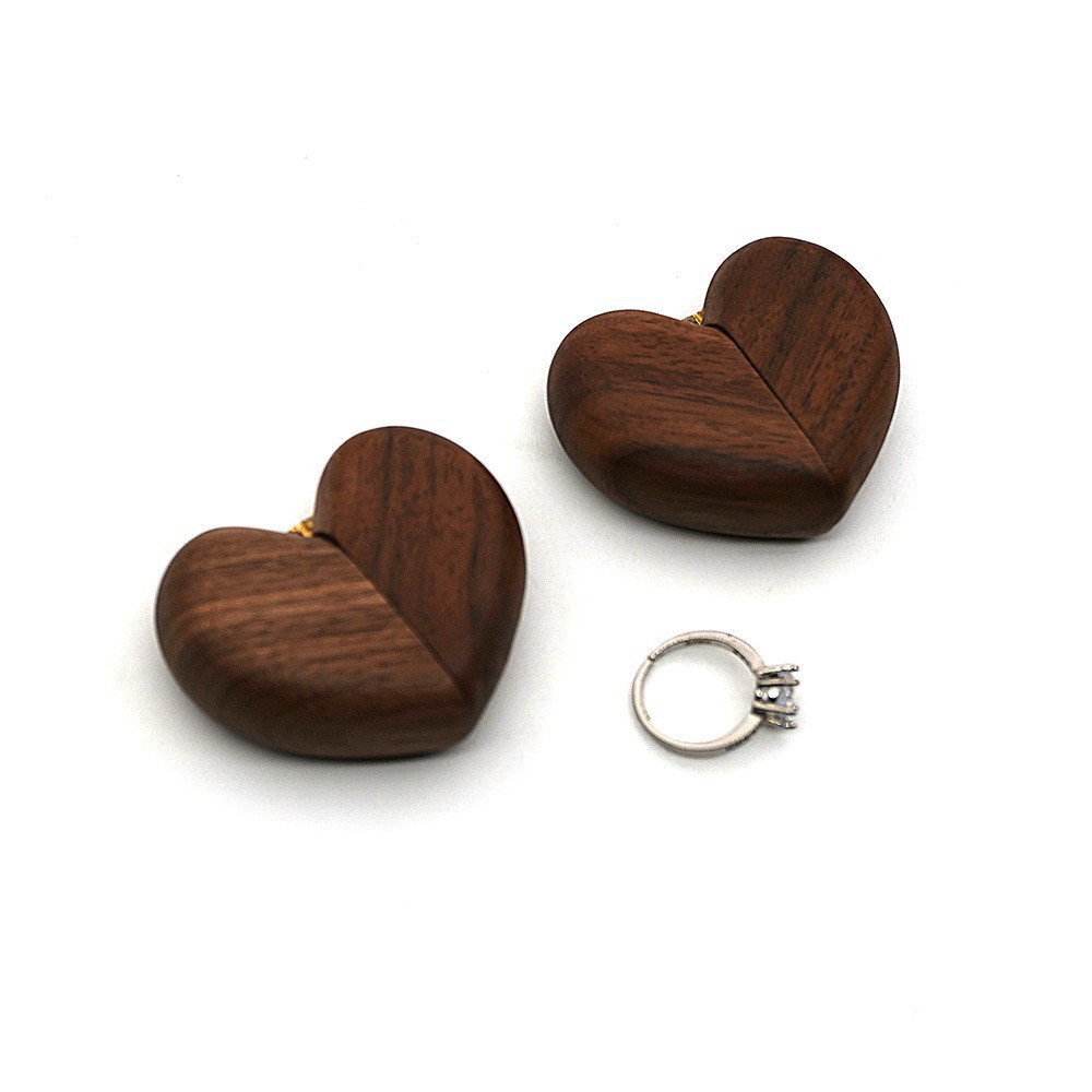 Spot Black Walnut Ring Box Heart-Shaped Wedding Jewelry Storage Box Proposal Engagement Jewelry Box Can Be Engraved