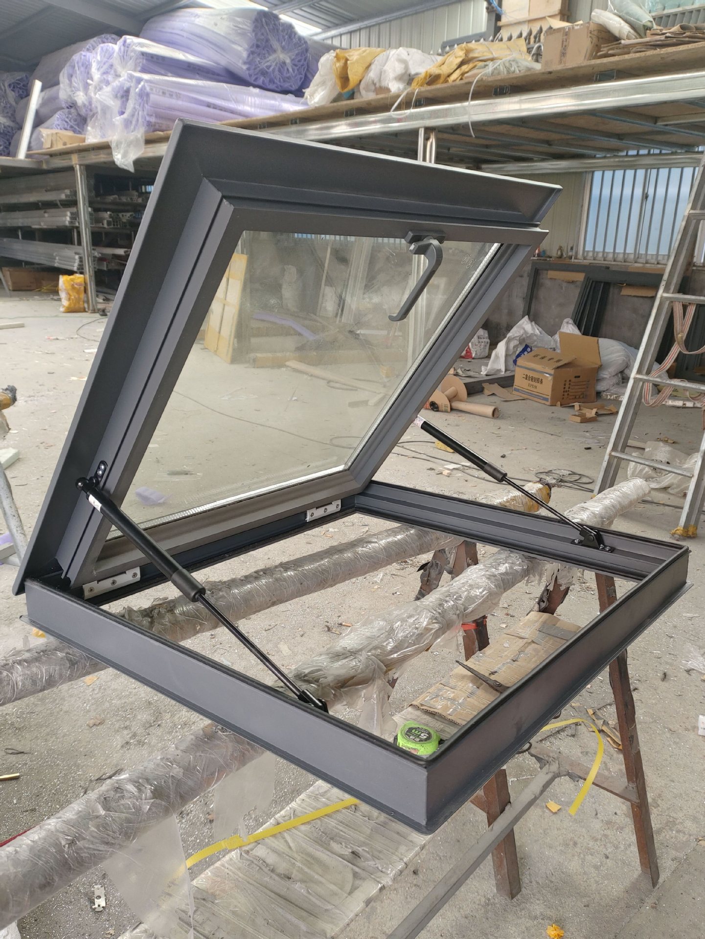 Алюминиевый электрический люк для наклонной крыши, для солнечной комнаты, мансарды