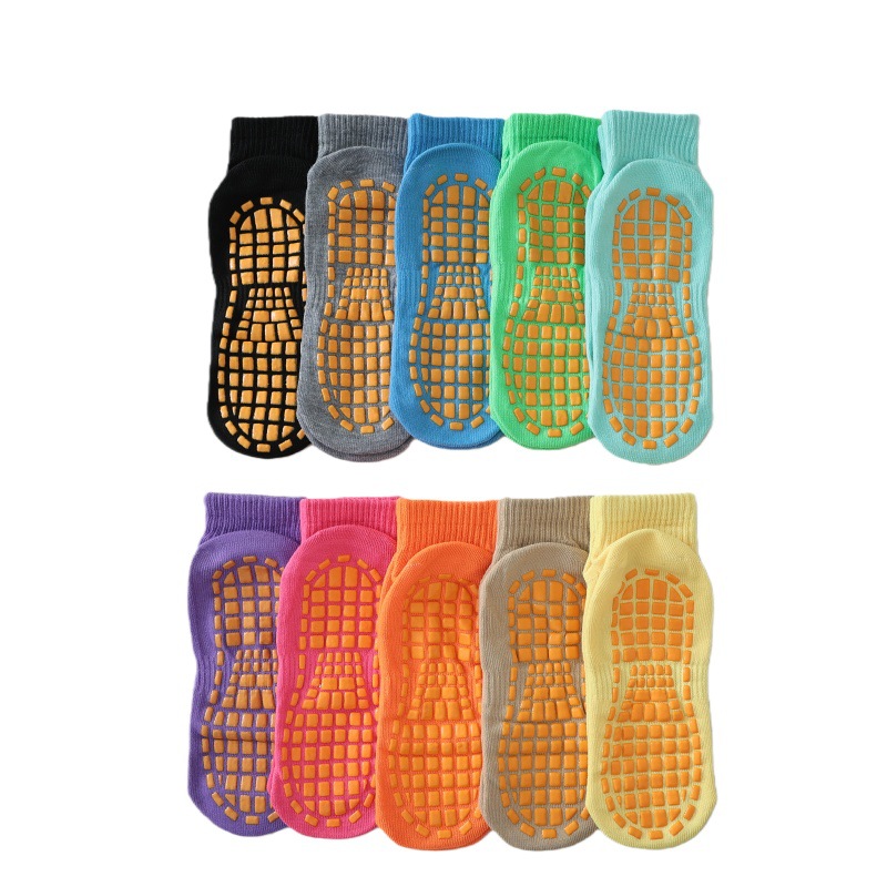 Factory wholesale trampoline socks dispensing non-slip socks floor socks children's playground early education adult yoga socks