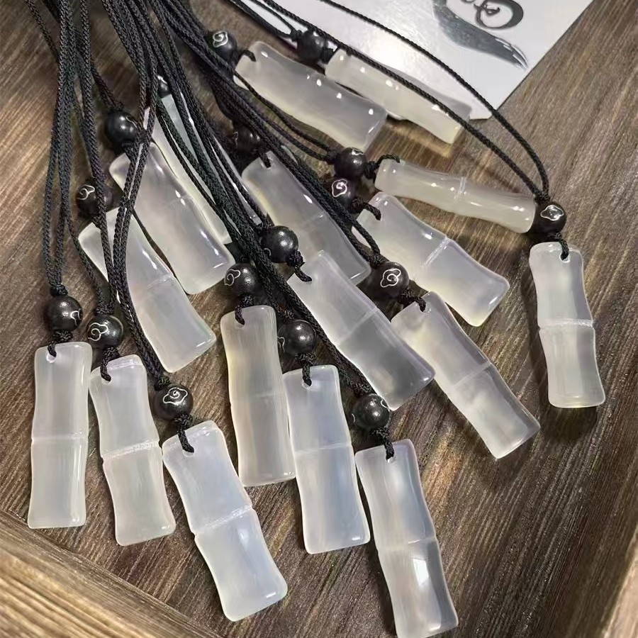 Natural ice white chalcedony bamboo pendant three-dimensional ice through agate pendant pendant live selling wholesale supply