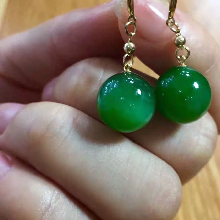 Xiaohongshu's Popular Authentic Natural Xinjiang Hetian Jasper Round Bead Earrings 18 Gold Inlaid 9.8 Ear Hooks Yang Green