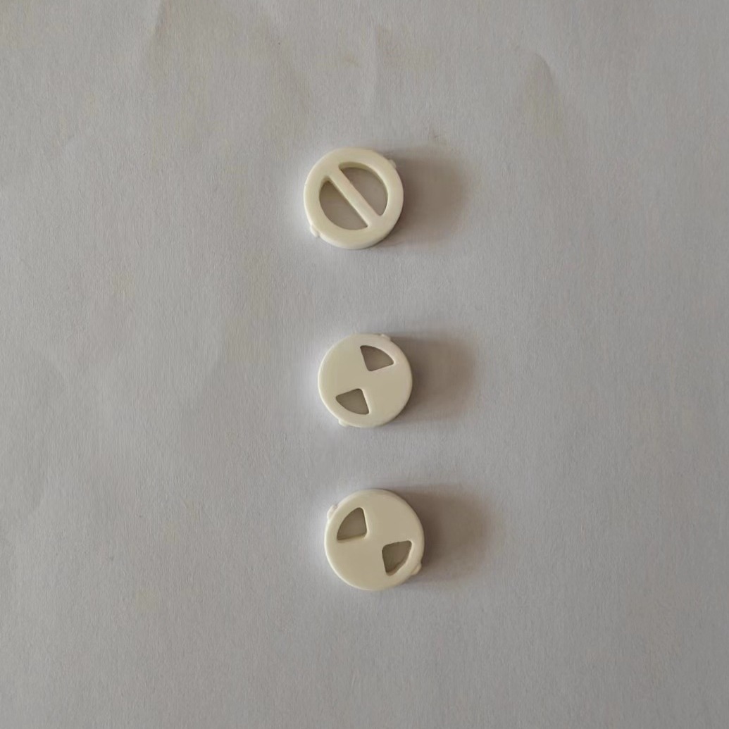 Three-Piece Ceramic Sheet Production Customized Alumina Hot-Pressing Process Fine Grinding and Polishing