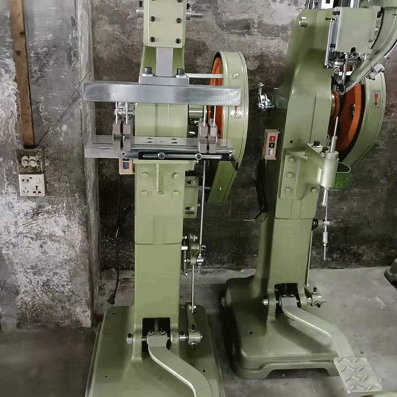 Manufacturer Supplies Lighting Fixture Hanger Nailing Machine, Toolbox Riveting Machine, Punching Machine, Incense Burner Nailing Machine, Double-Headed Nailing Machine