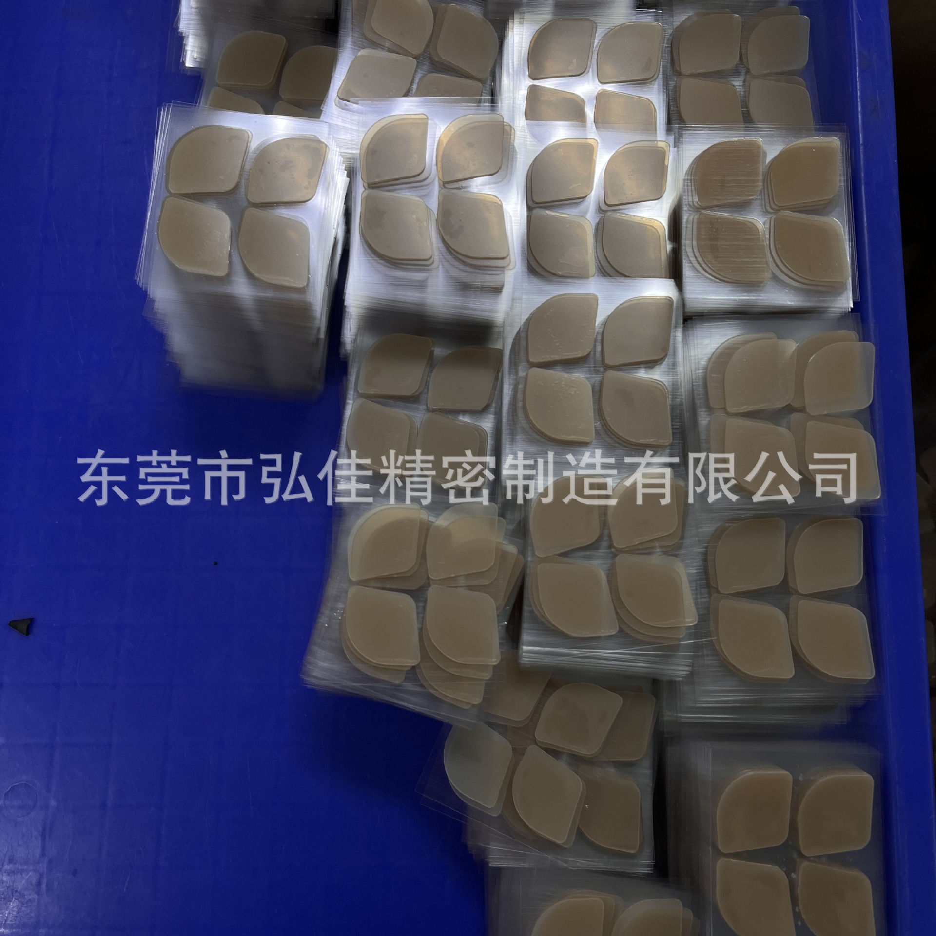 in stock Upgraded Skin Color Small Chip Elf Ear Stickers Soft Silicone Non-foreign-body Sense Invisible Skin-friendly Matte Elf Ear