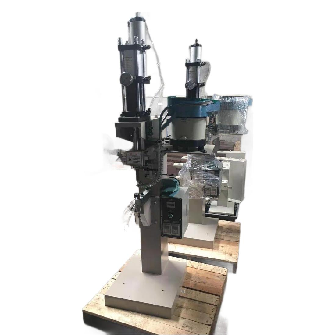 Furniture Four-Prong Screw Rivet Machine, Automatic Nut Press Rivet Machine, Four-Claw Nail Machine, Four-Claw Rivet Machine