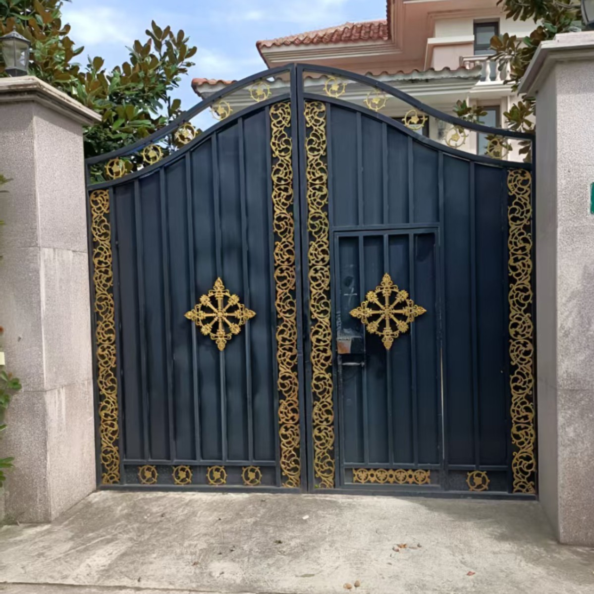 Villa Courtyard Gate European-Style Wrought Iron Gate Retro Iron Gate Multi-Specification Factory Area Double-Door Wrought Iron Gate